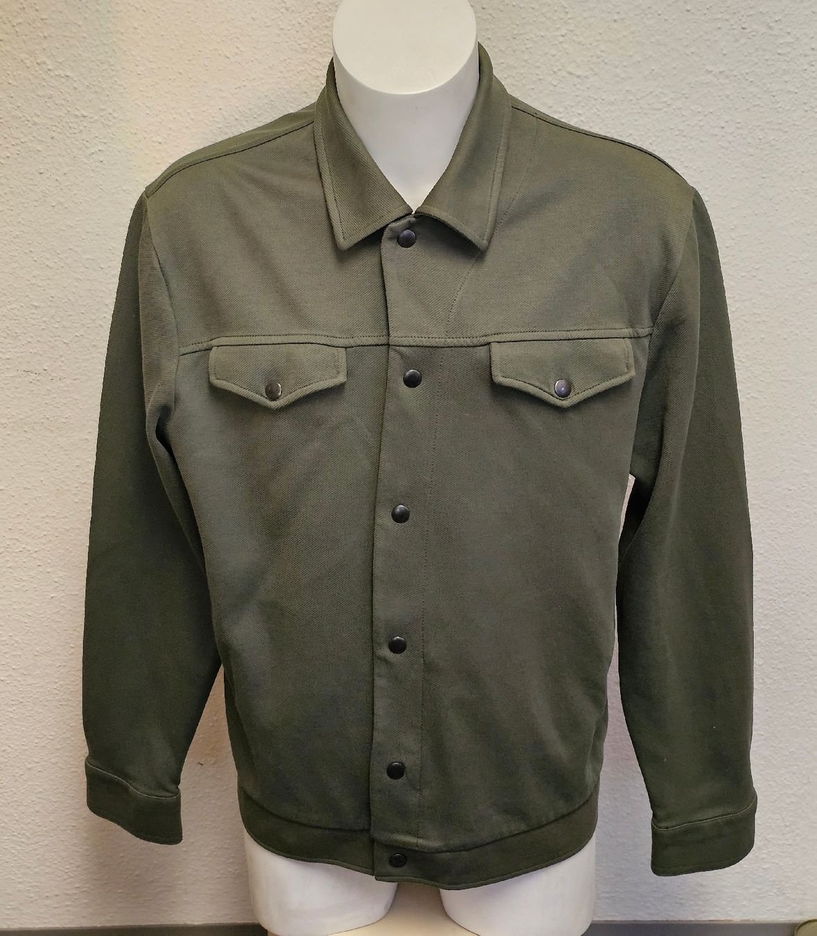 Giacche: WE Overshirt / Hemdjacke Khaki Gr. XL – Usato da Urdorf venduto da ole_mrp9