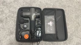 Massage Gun / Massagepistole mit Aufsätzen und Etui