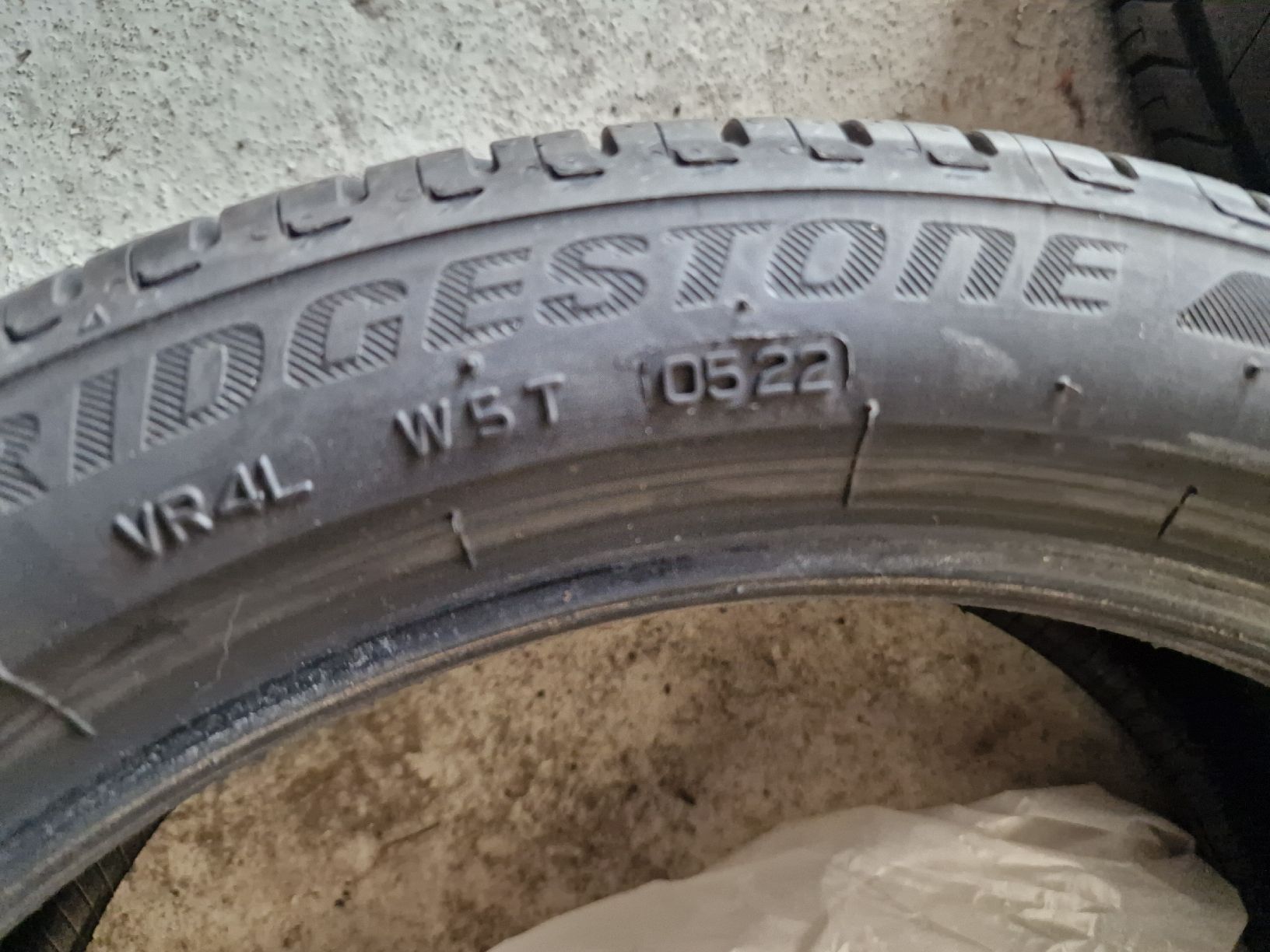 Pneumatici & Ruote complete: Bringstone 205/45/R17 – Nuovo (secondo la descrizione) da Moosleerau venduto da babynaz 1