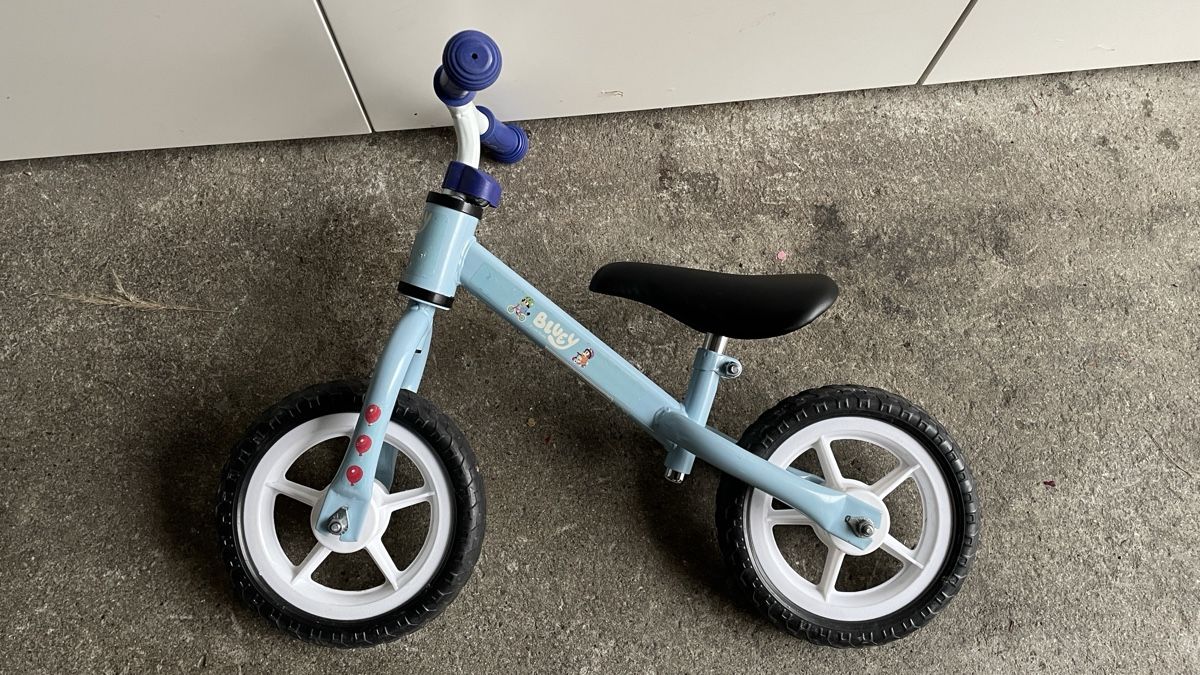 Veicoli per bambini: Laufrad Bluey – Usato da Hergiswil NW venduto da opi_san