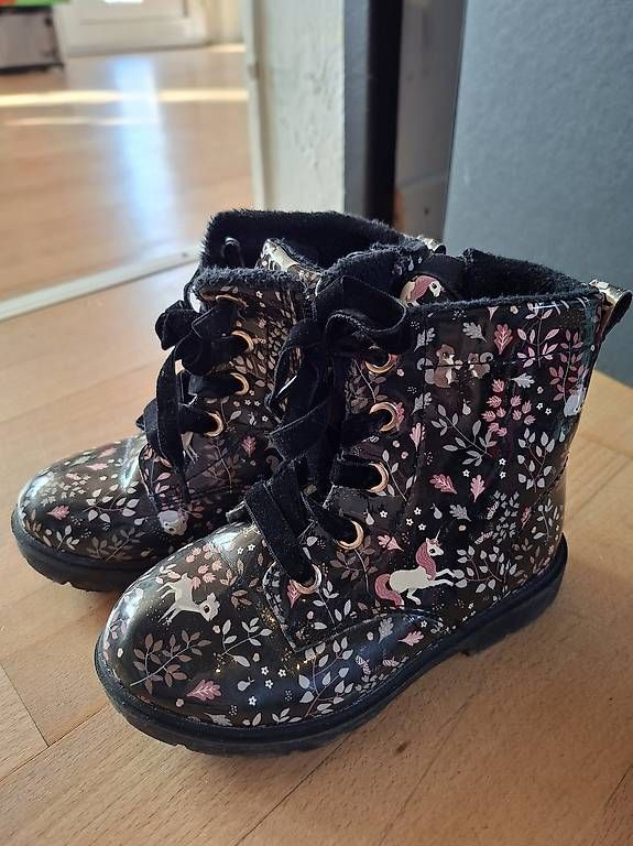 Schuhe für Mädchen: Stiefel Mädchen  – Gebraucht aus Frauenfeld von liljenny 1