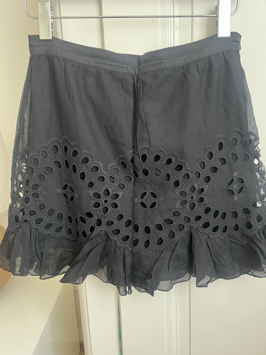Gonne: Max Studio Black Eyelet Ruffle Mini Skirt Size S  – Usato da Genève venduto da Kmattr 2