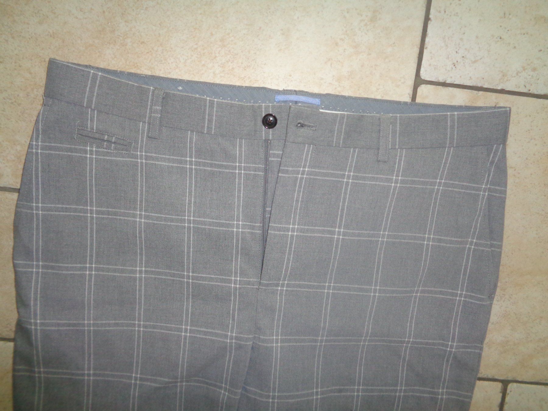 Zara Pantalons: Hose  Zara  Grösse 44 – D'occasion à Kreuzlingen par Robi-2003 1