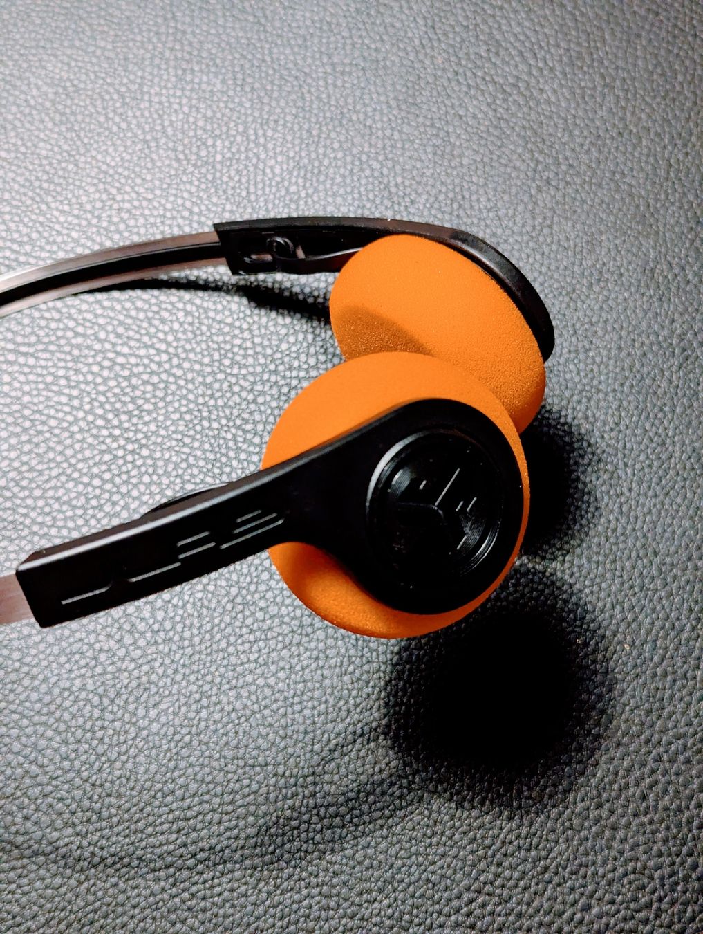 Kopfhörer: JLab Rewind Retro Bluetooth Kopfhörer – Gebraucht aus Bonstetten von olivenbaum2019 3