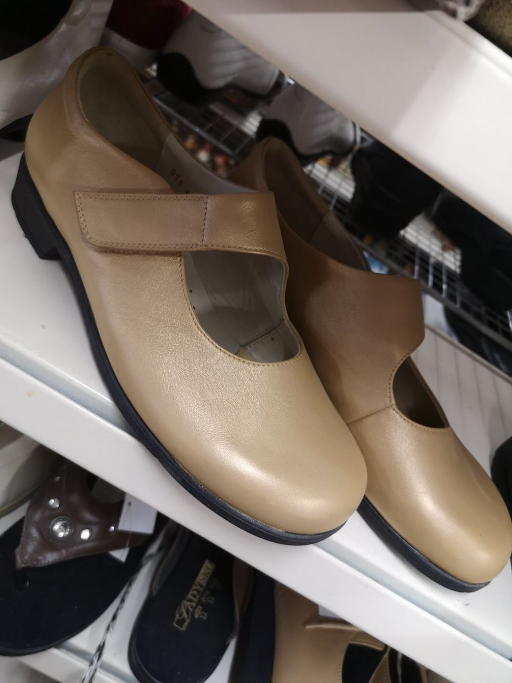 Helvesko Damenschuhe: Helvesko – Neu und originalverpackt aus Möhlin von Highwaytom 1