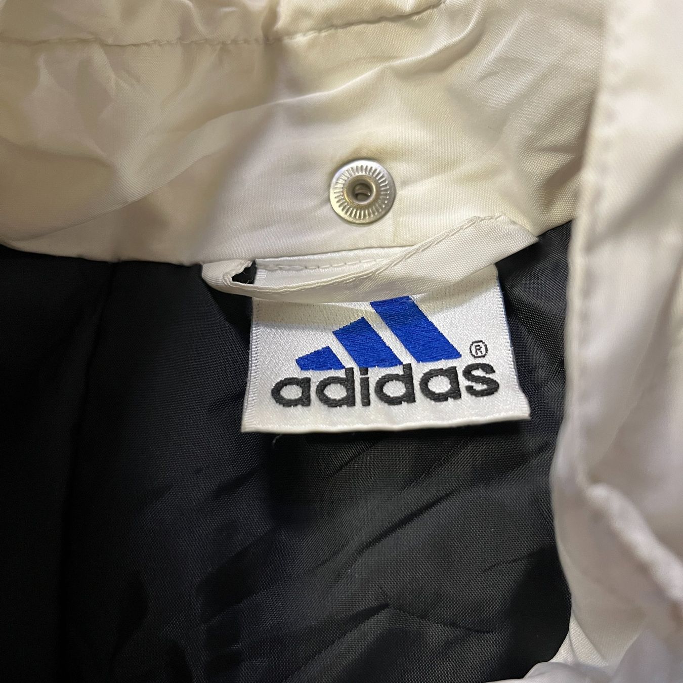 Adidas Giacche: Vintage Adidas Heavyjacket (L) – Usato da Chamoson venduto da Sapoloshop 3