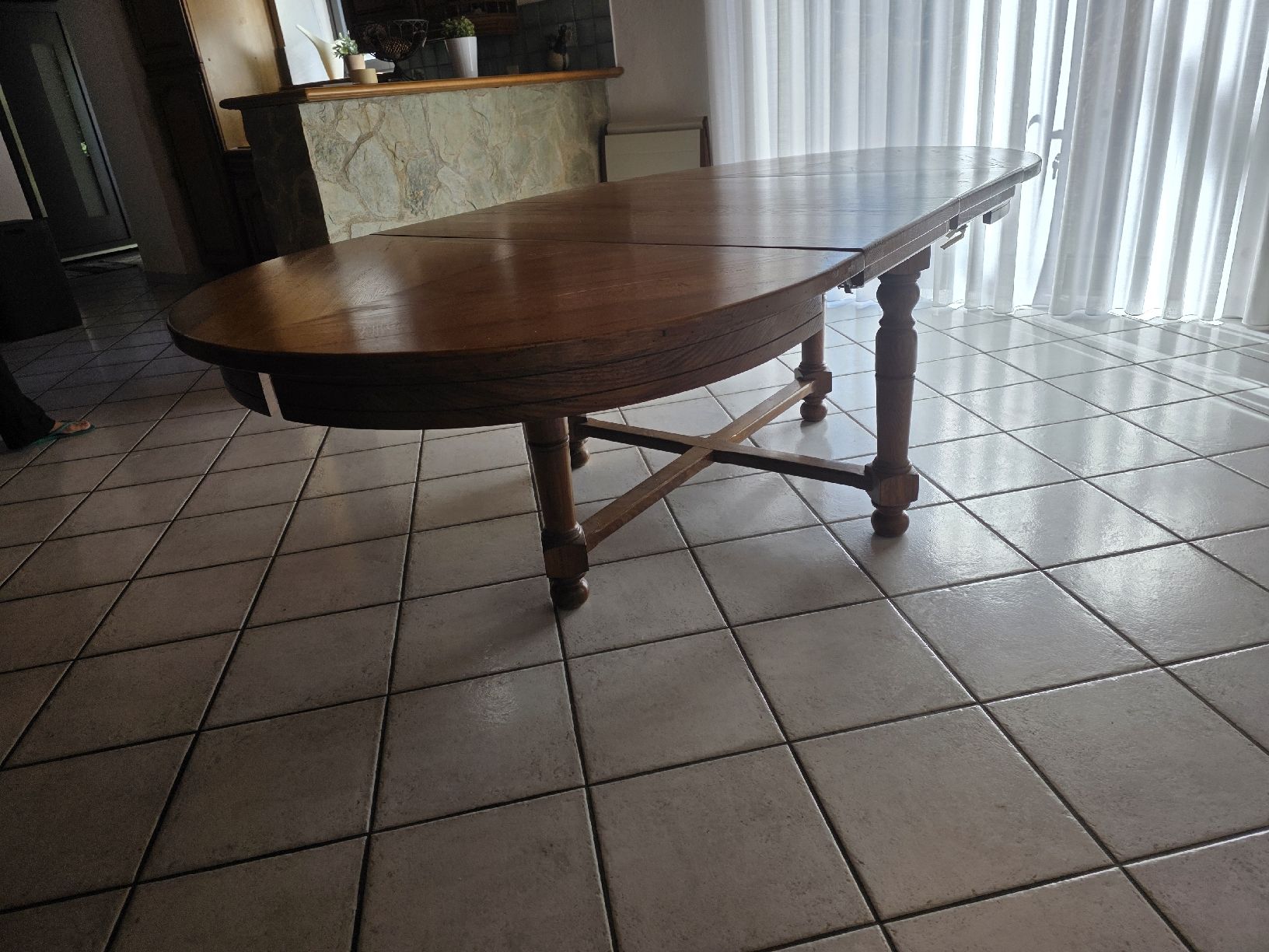 Tischset: Table + 6 chaises bois de chêne massif – Gebraucht aus Carouge GE von mic_c8dx 2