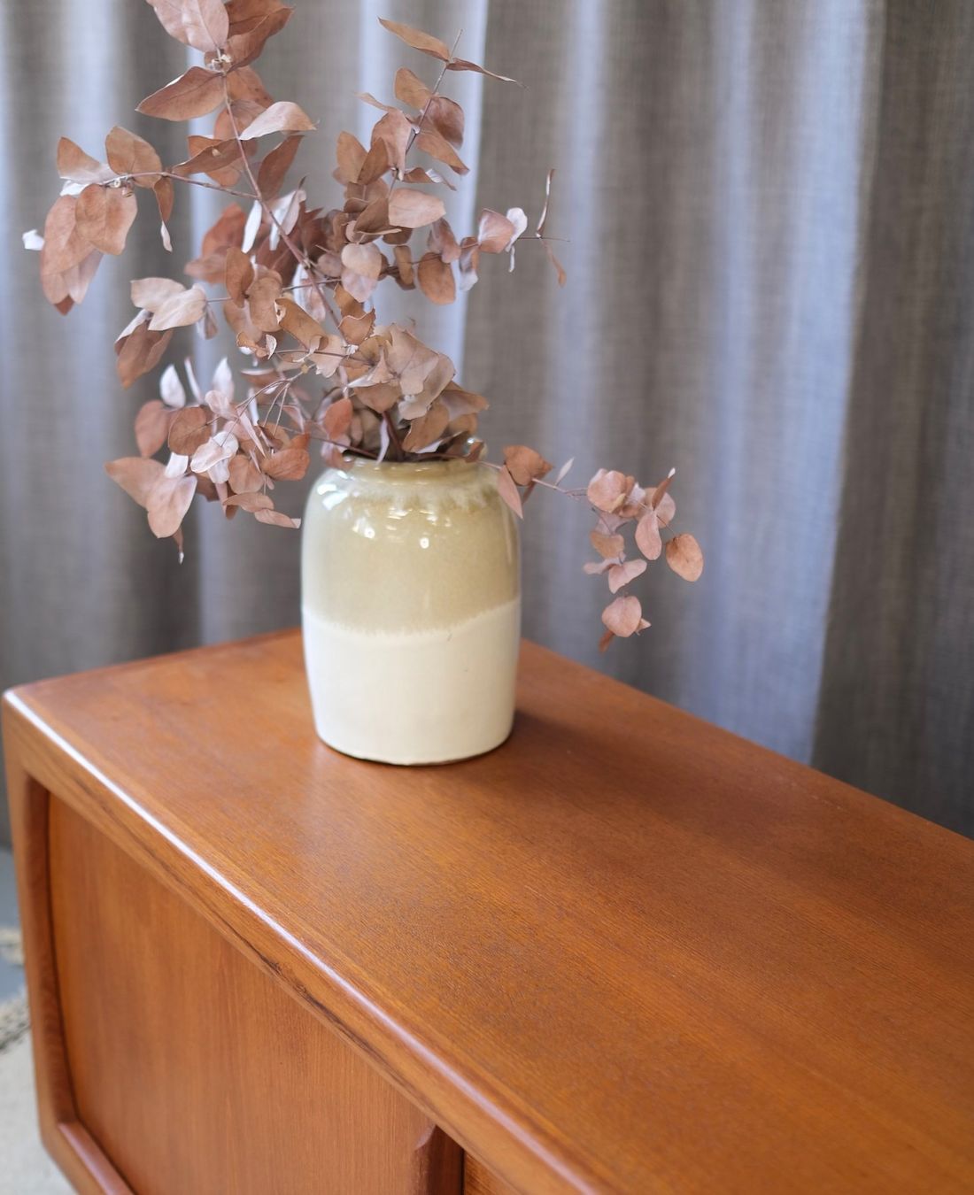 Cassettiere: Teak Sideboard H.P. Hansen, Denmark 1960,s – Usato da Bern venduto da Zmodern_VIN 7