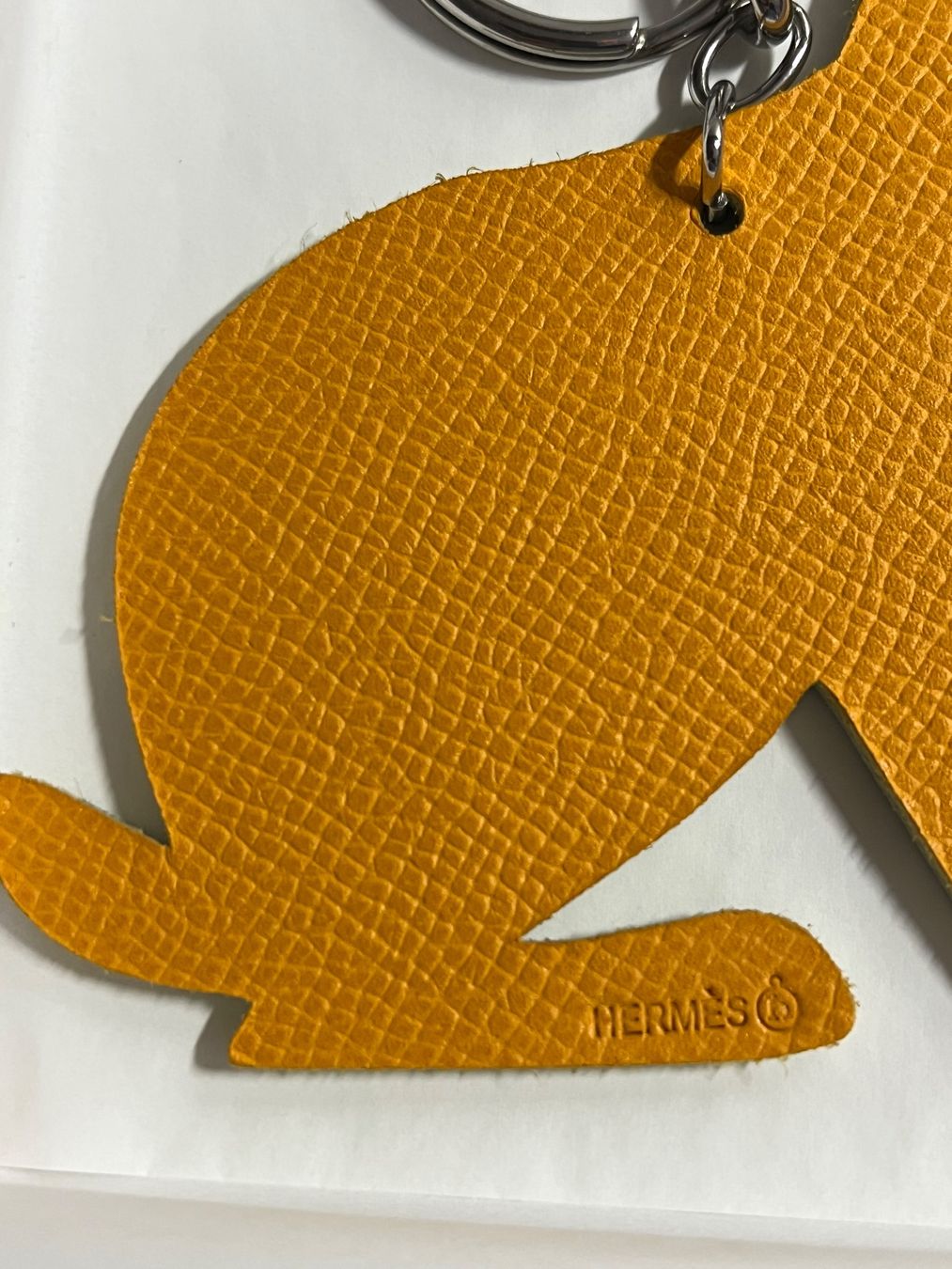 Hermès Portachiavi: Hermès Petite H Rabbit Key Ring Orange Green – Nuovo e nell'imballaggio originale da Binningen venduto da Mac1959 2