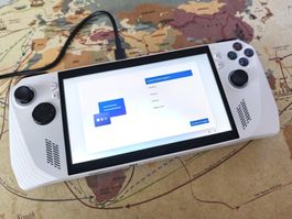 ASUS ROG Ally Z1 Extreme + ASUS Schutzcase + M.2-SSD Adapter