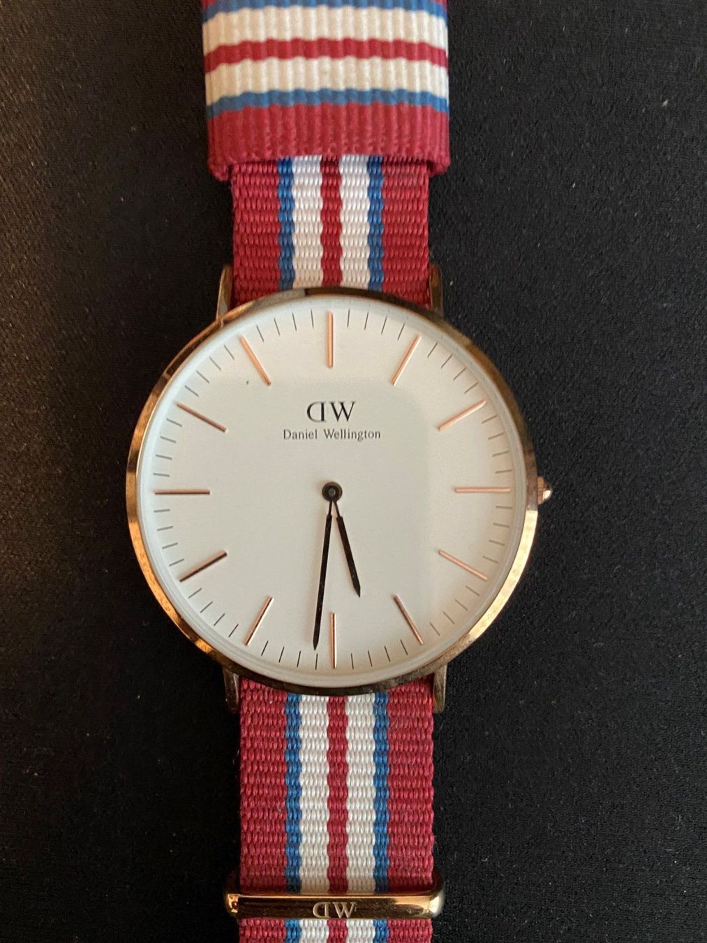 Daniel Wellington Uhren: Daniel Wellington Canterbury Uhr – Gebraucht aus Oberbipp von K4rma