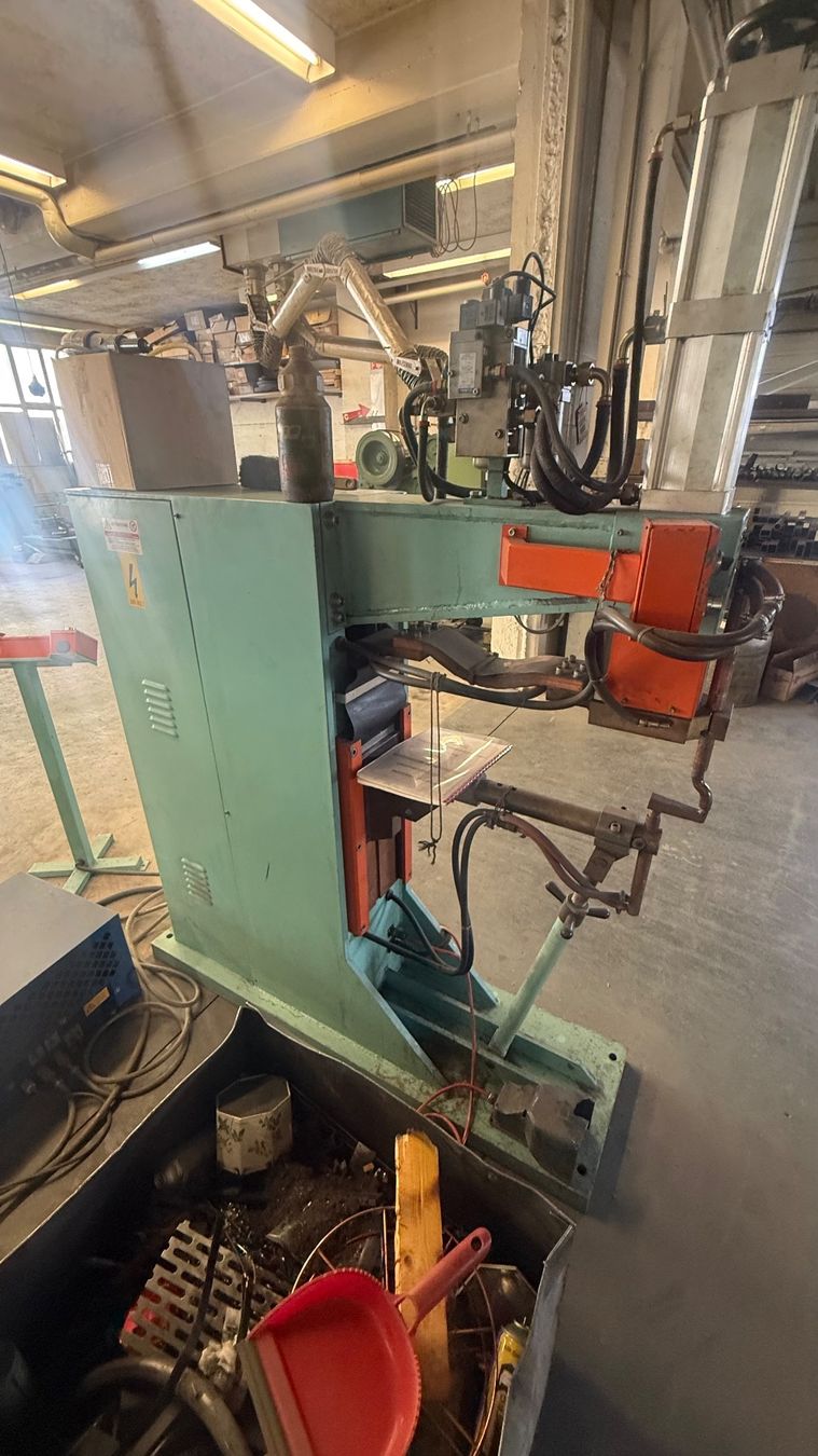 Postes à souder: PUNKTSCHWEISSMASCHINE – D'occasion à Aedermannsdorf par sam_9kng 1
