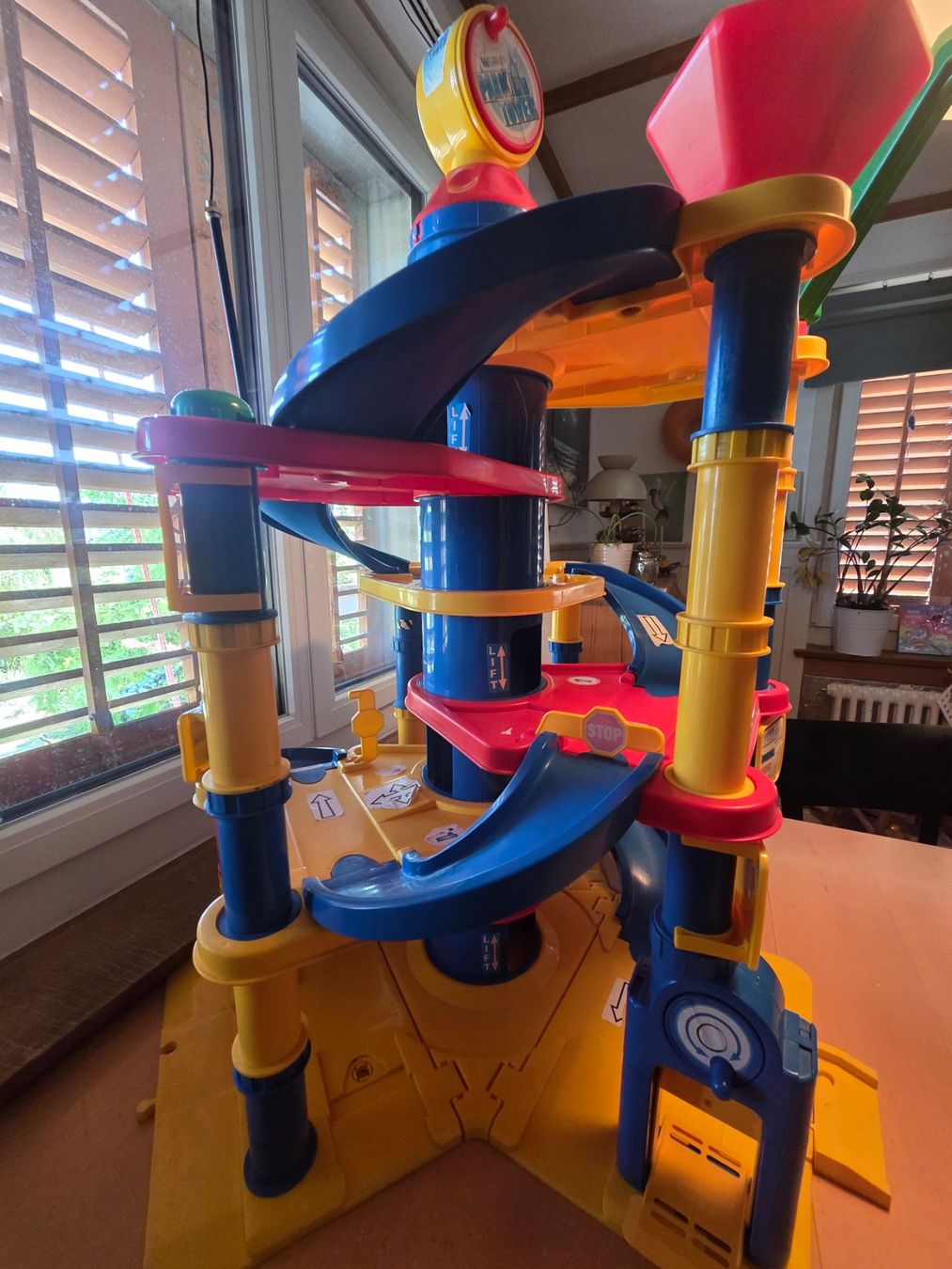 Jouets: Wadertoys grosse Autogarage – D'occasion à Brugg AG par werewolfi 3