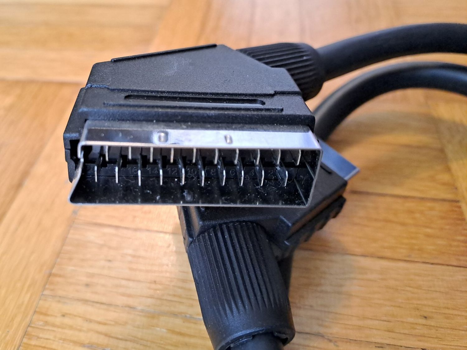 Kabel: Scart Kabel – Gebraucht aus Dietikon von Volers 1