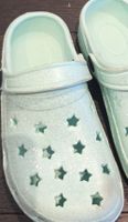 Clogs mintgrün mit Sternen Grösse 29 gebraucht