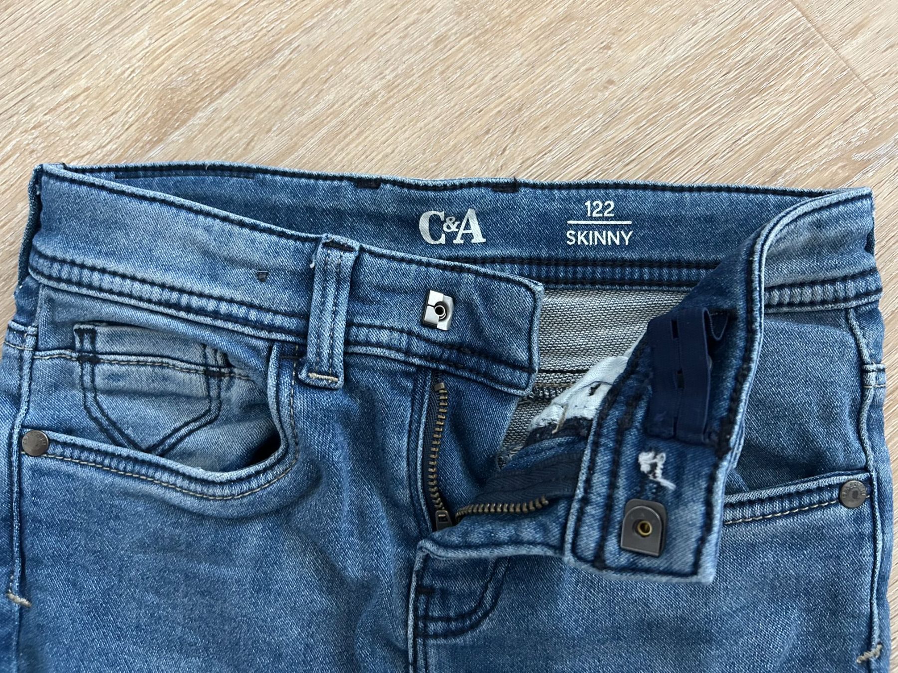 C&A Pantaloni: 2 Skinny Jeans von "C&A", Grösse 122 – Usato da Zumikon venduto da meter03 2