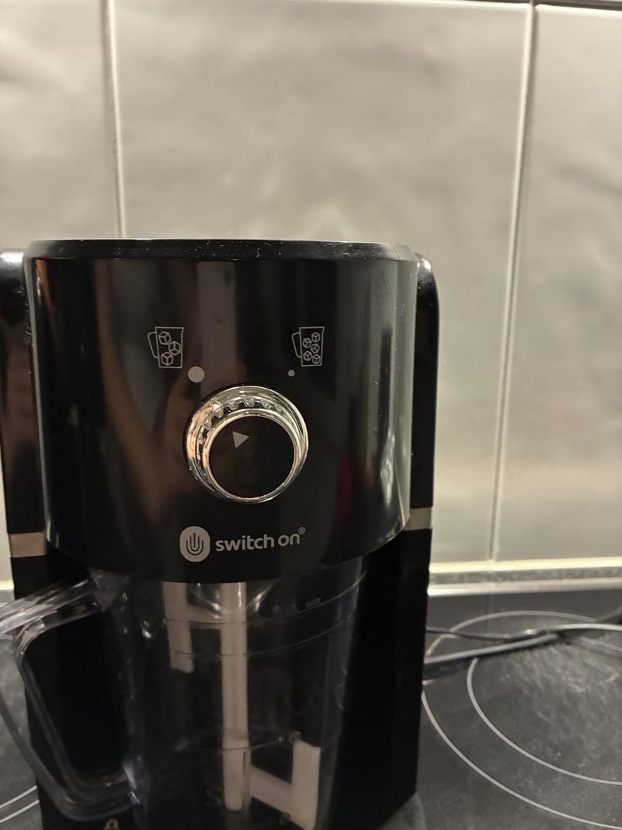 Elettrodomestici da cucina: Switch On Eiscrusher Froster – Usato da Oberlunkhofen venduto da Rovago 2