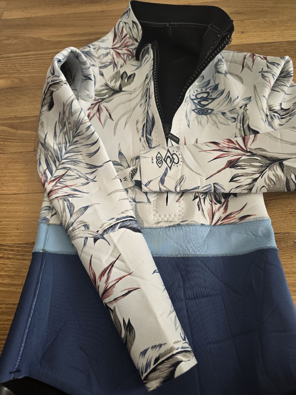 Rip Curl Costumi da bagno & Bikini: Neopren 1mm Badeanzug Grösse 8 – Usato da Zürich venduto da Henrimatisse 2