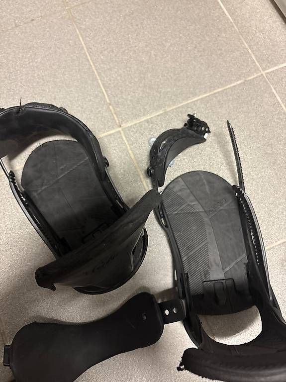 Fixations: Burton Snowboard Bindung  – D'occasion à Winterthur par a3-phil 3