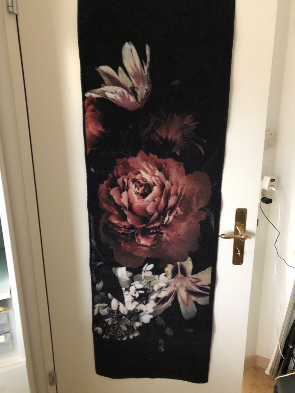 Tappeti: Schöner Teppichläufer mit Blumenmuster – Usato da Arlesheim venduto da leyRum4.5