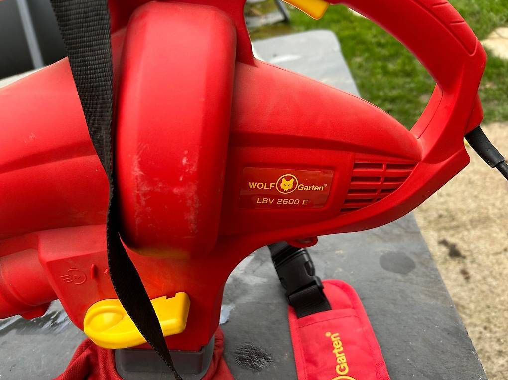 Soffiatori & Aspiratori per foglie: Laubbläser mit Strombetrieb – Usato da Wegenstetten venduto da M.L02