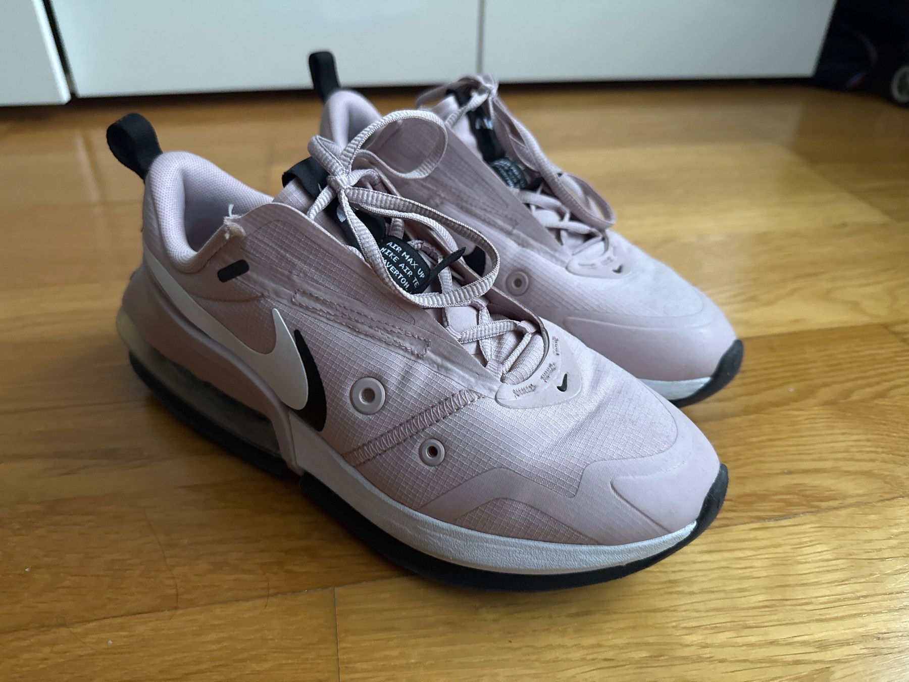 Nike Damenschuhe: Nike Air Max Up Grösse 36.5 – Gebraucht aus Pfäffikon SZ von Melanie335 1