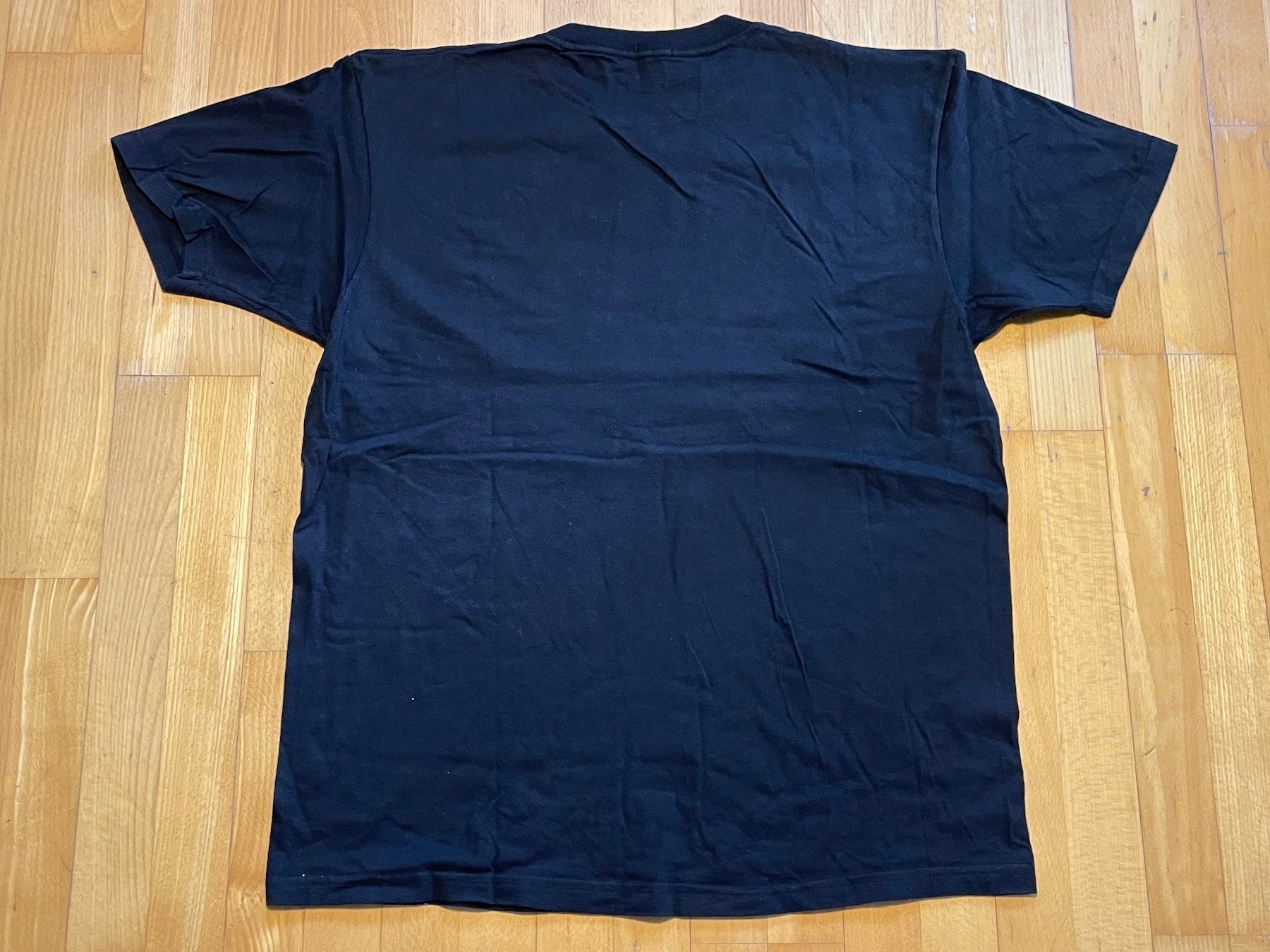 T-shirts: 2k10 T-Shirt Kilo Goods Basic Instinct Canada Made Sz XL – D'occasion à Zürich par le_souk 1