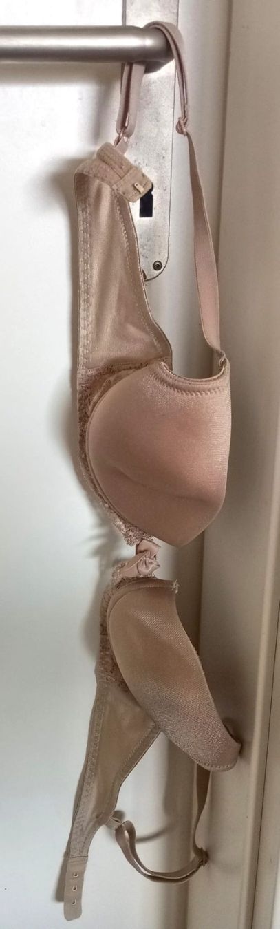 Altra biancheria intima: Rosa BH, Grösse ca. 70B – Usato da Gwatt (Thun) venduto da lealisa007