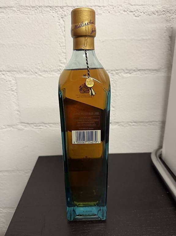 Johnnie Walker Spirituosen: Johnnie Walker Blue Label  ungeöffnet – Gebraucht aus Herrliberg von gk2_bh6s 1