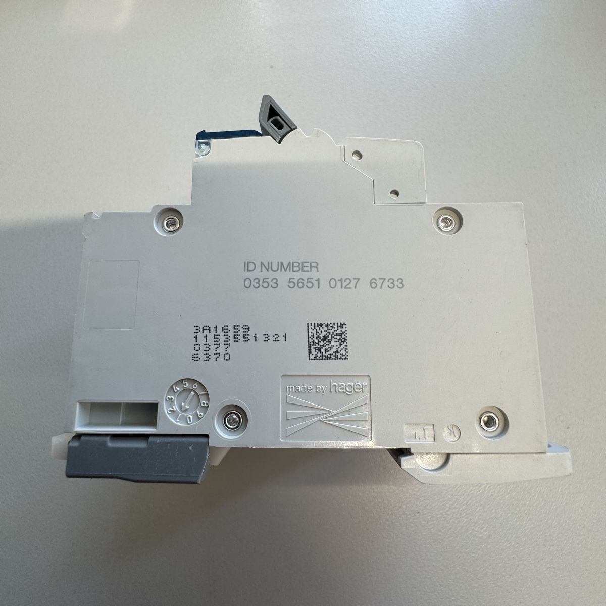 Hager Stromzufuhr: Hager Fehlerstromschutzschalter ADM482C 32A 30mA FI/LS – Gebraucht aus Rheinfelden von  4