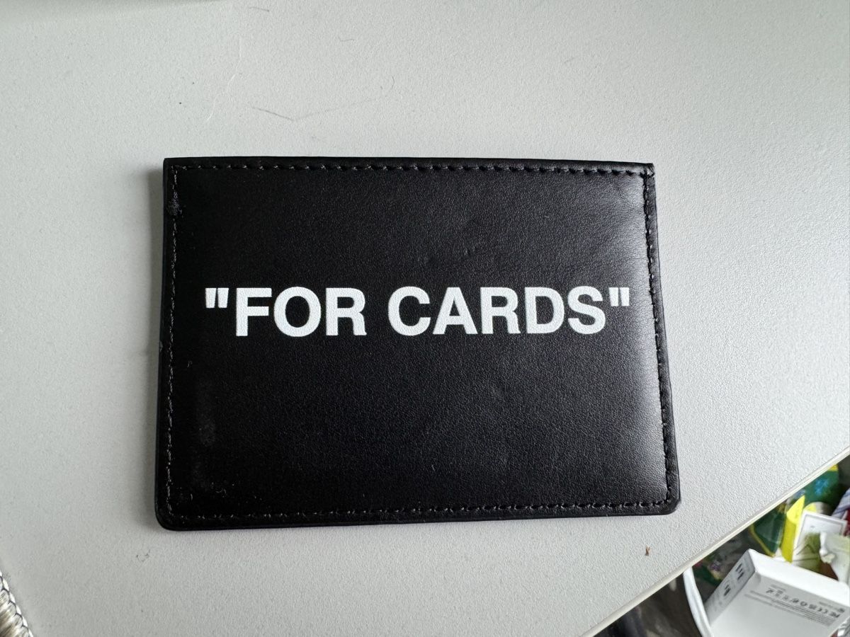 Off-White Portefeuilles: Off white Wallet – D'occasion à zürich par sel_c7gk