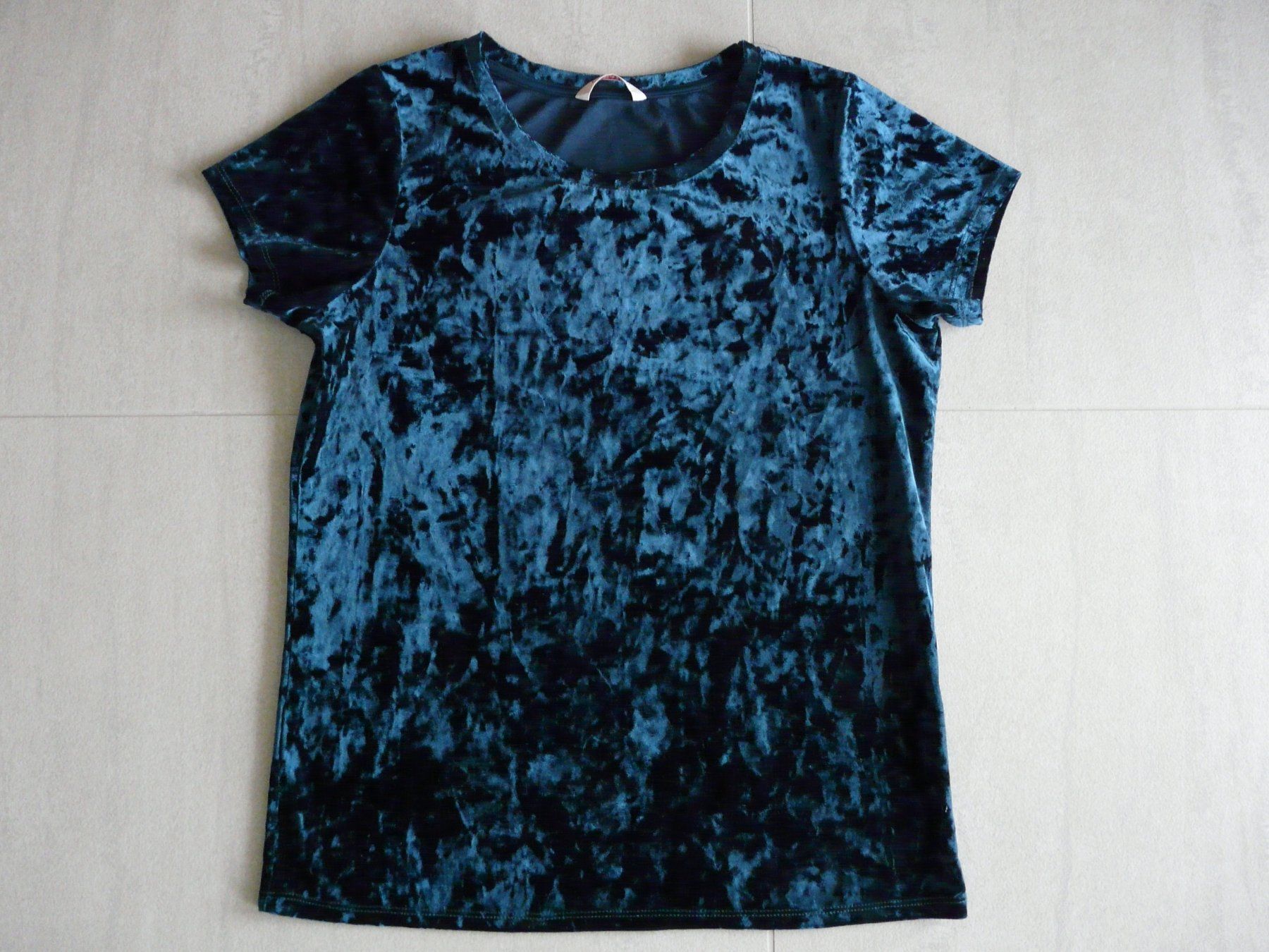 T-shirt: Haut t-shirt Camaieu M – Nuovo (secondo la descrizione) da ERLINSBACH venduto da doudouce