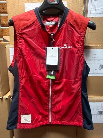 Amundsen Peak Vest Women  Neu mit Etikett 