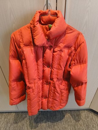 Warme Daunenjacke für den Winter, Grösse 44