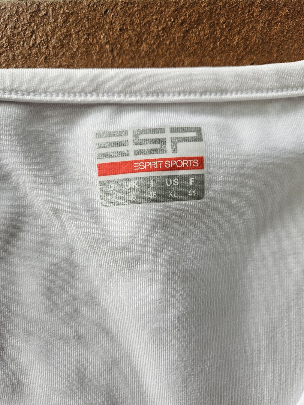 Lotti di vestiti: 6-tlg. Sportkleidung Set  – Usato da Eschenbach SG venduto da MarThu 6