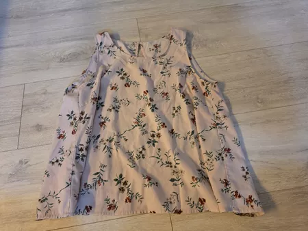 Only Top rosa mit Blumenmuster ärmellos guter Zustand M