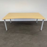 Steelcase Frisco Schreibtisch Cosinus mit Kabelführung
