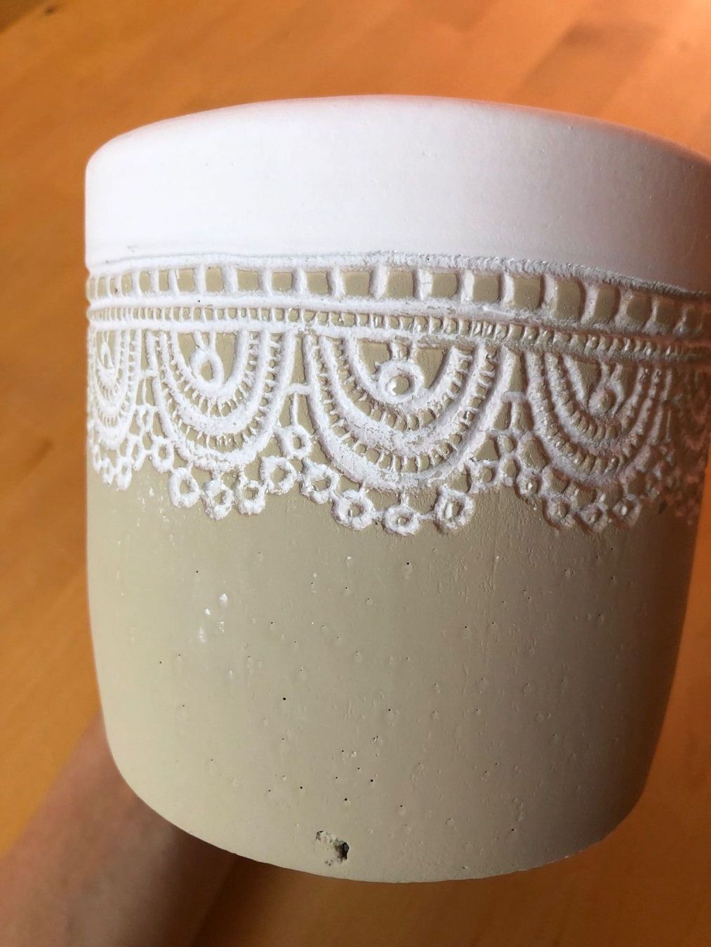 Vasi per fiori: Cache Pot Taupe Spitze Blumentopf Übertopf Flowerpot 10 – Usato da St-Aubin FR venduto da Tiweety