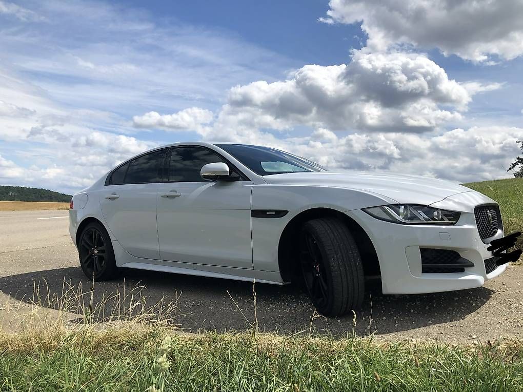 Autos: Jaguar XE 20d AWD  – Défectueux à Rodersdorf par C.Altenbach 1