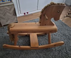 Schaukelpferd als Holz