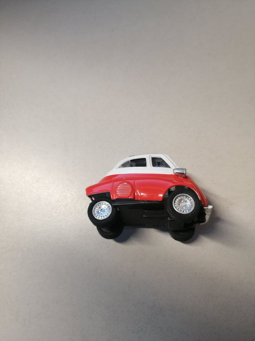 BMW Modellini d'auto: BMW Isetta Modellauto 1:38 – Usato da Hinterkappelen venduto da 1399 2