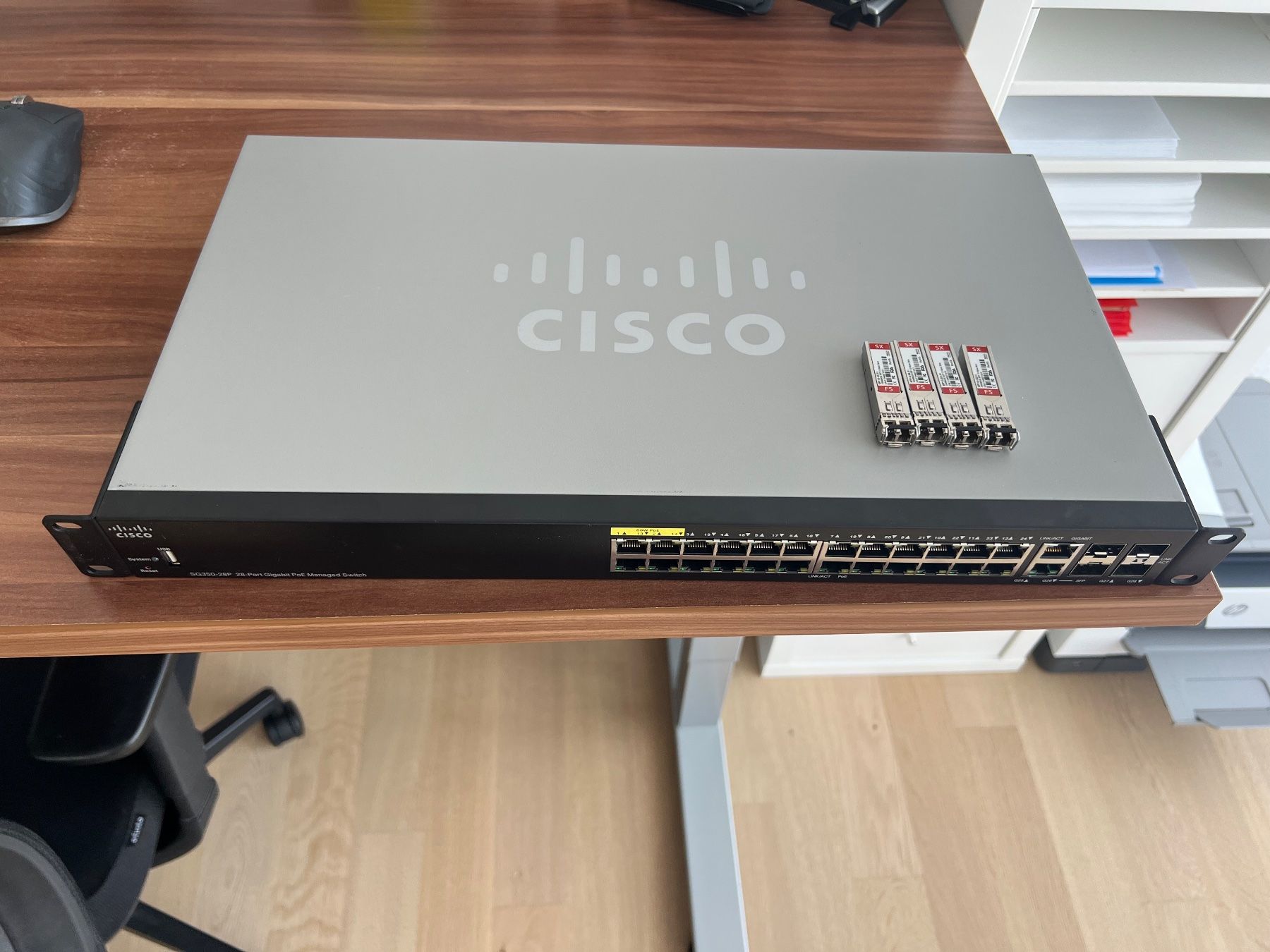 Netzwerkswitch Cisco SG350-28P, 28-Port Gigabit PoE Managed (Gebraucht ...