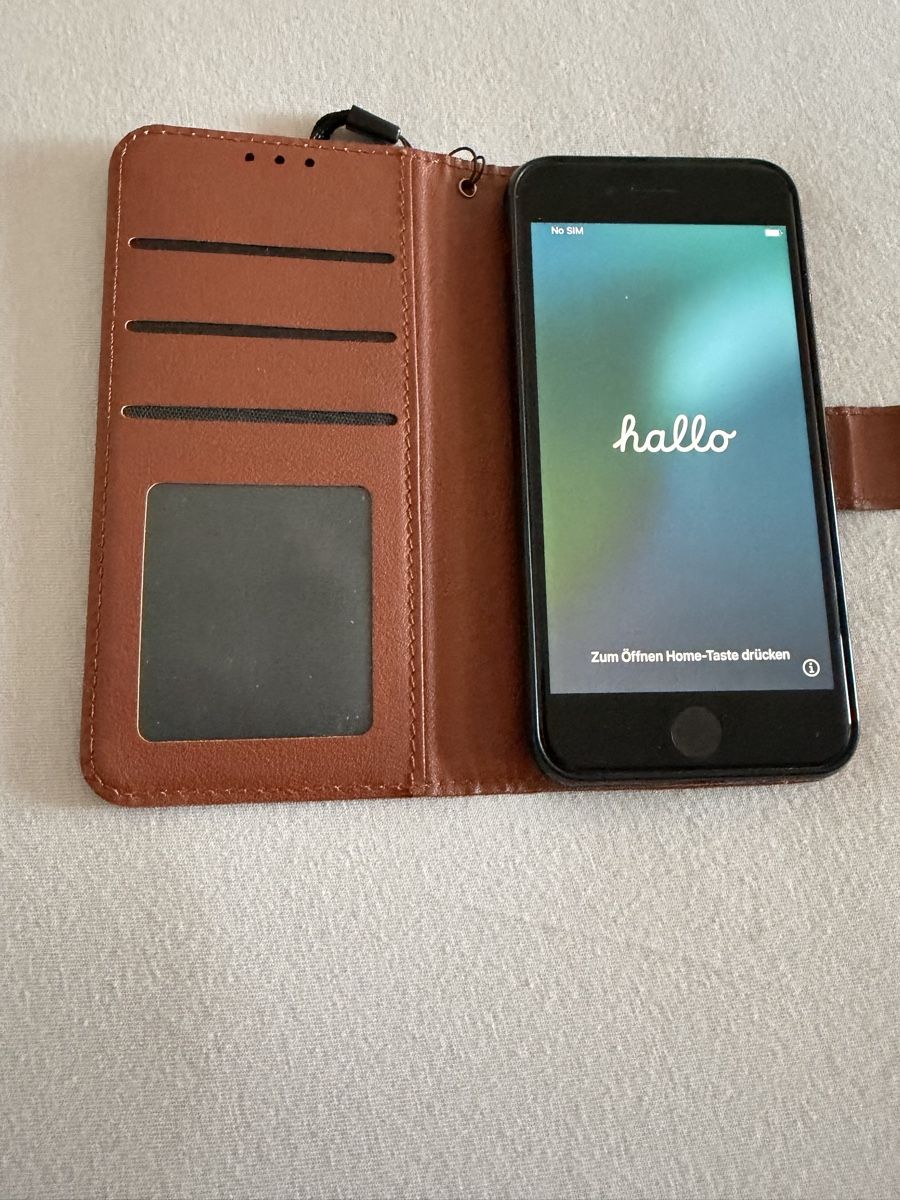 Apple Handys / Smartphones: Iphone SE – Gebraucht aus Lachen SZ von luc_r98n