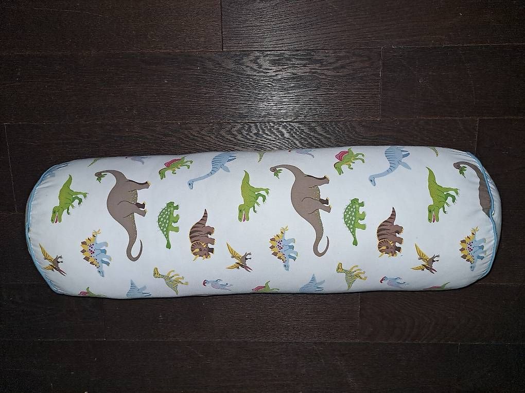 Ikea Kissen: JÄTTELIK Kissen mit Bezug, 80cm – Gebraucht aus Zürich von cla_pb5j