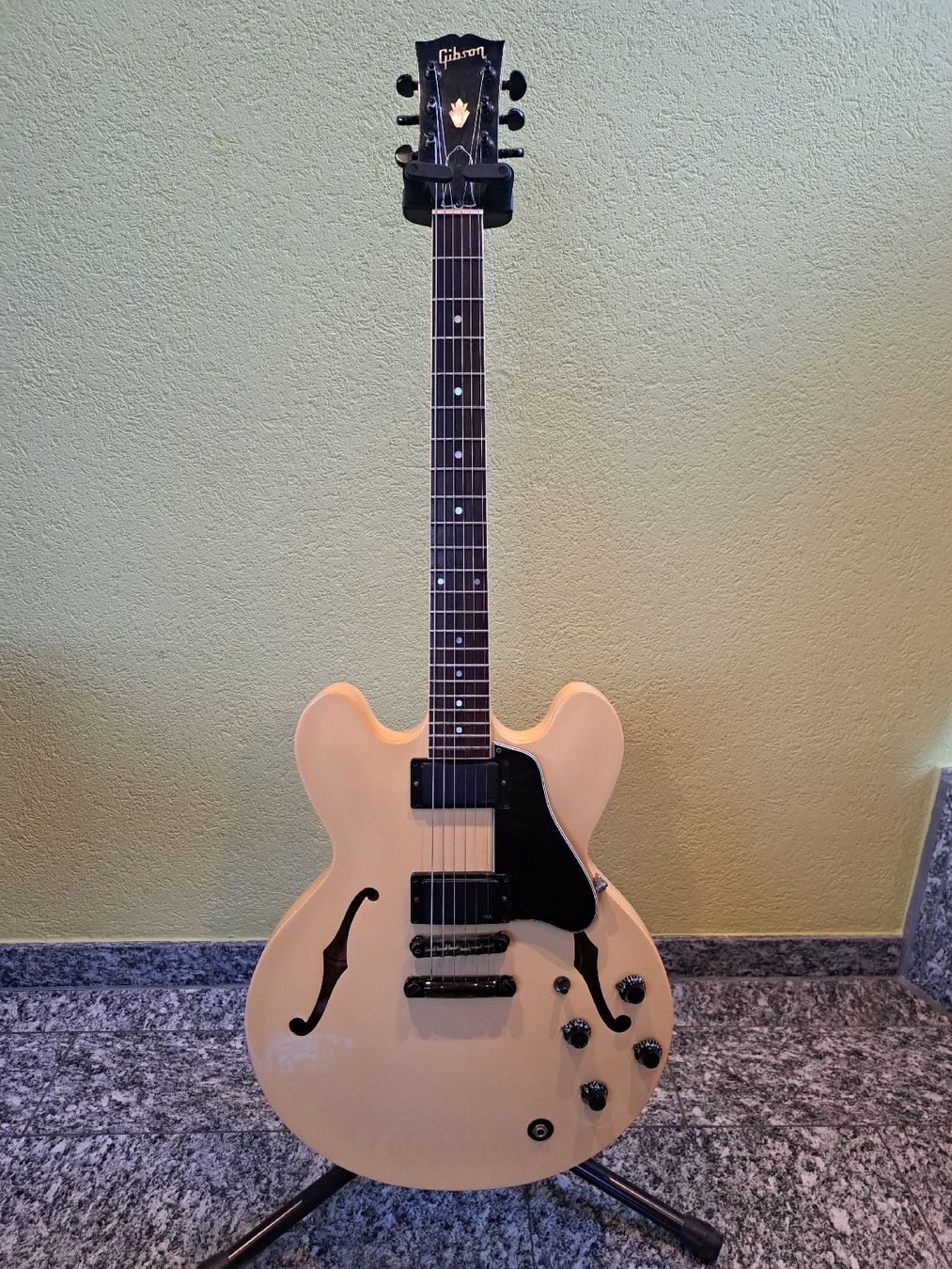 Gibson Musikinstrumente: Rare Gibson ES 335 Alpine White – Neu (gemäss Beschreibung) aus Saillon von Antik-Emotion 1
