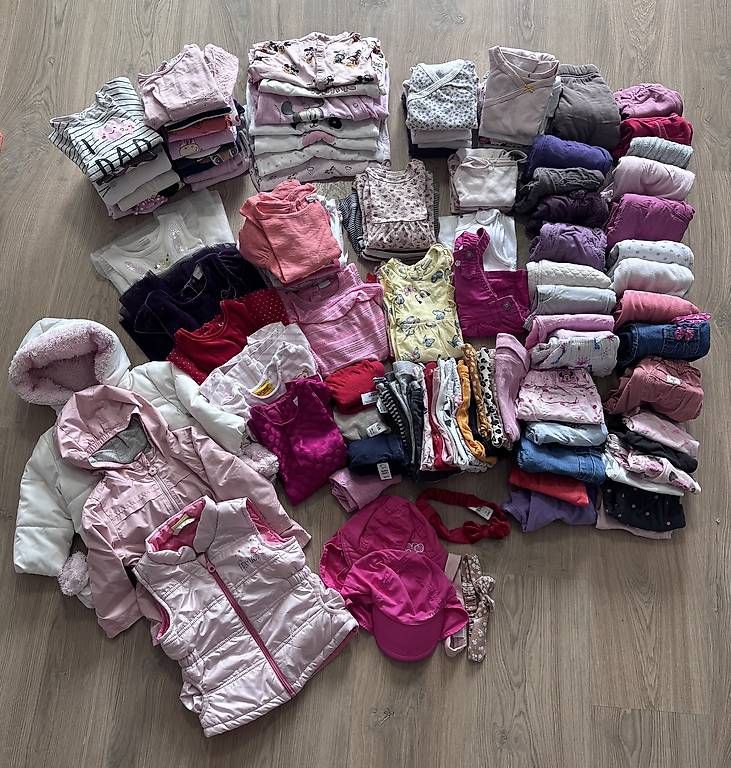 Lotti & Set di vestiti: Grosses Kleiderpacket Grösse 74 – Usato da Kägiswil venduto da mau90