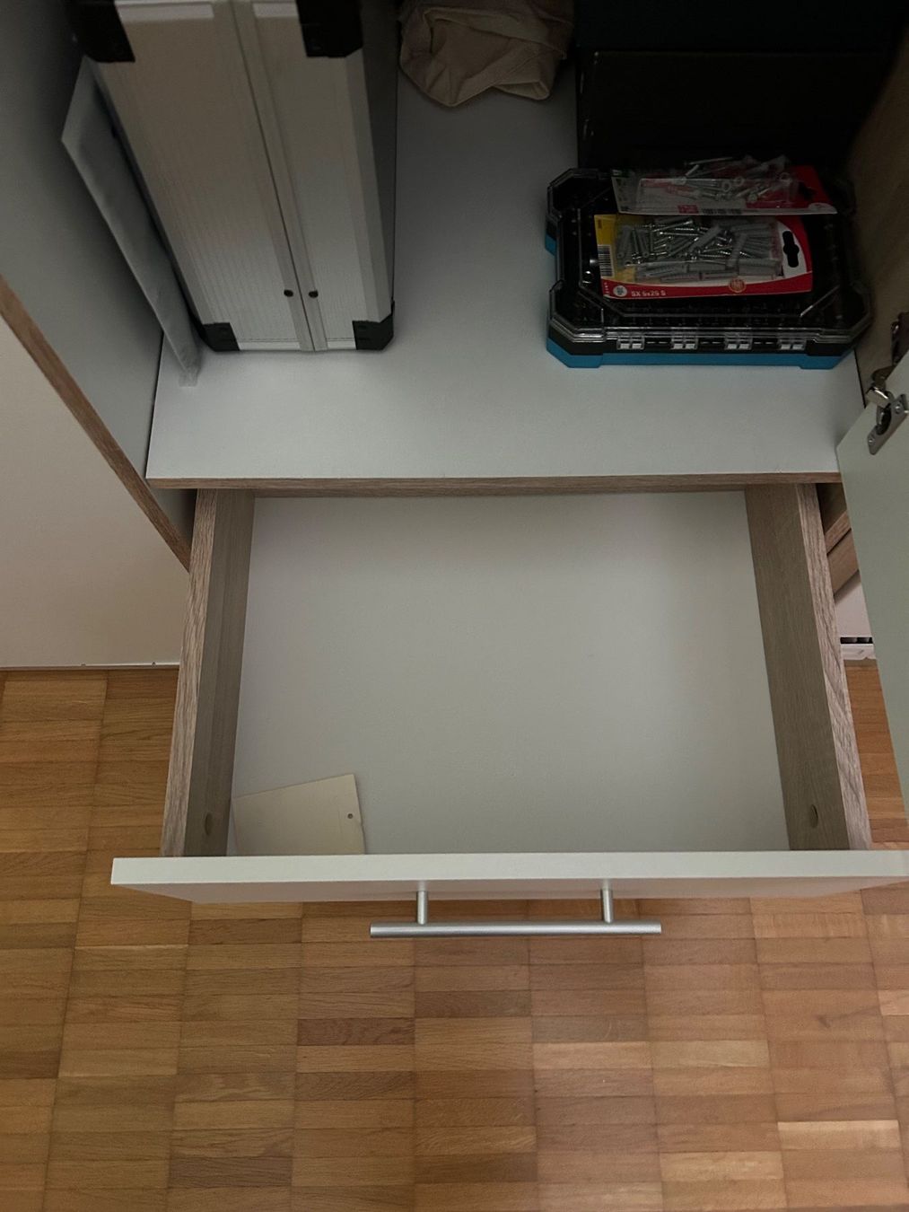 Armadi: Kleiderschrank – Usato da Zürich venduto da Valentinastoira1 5