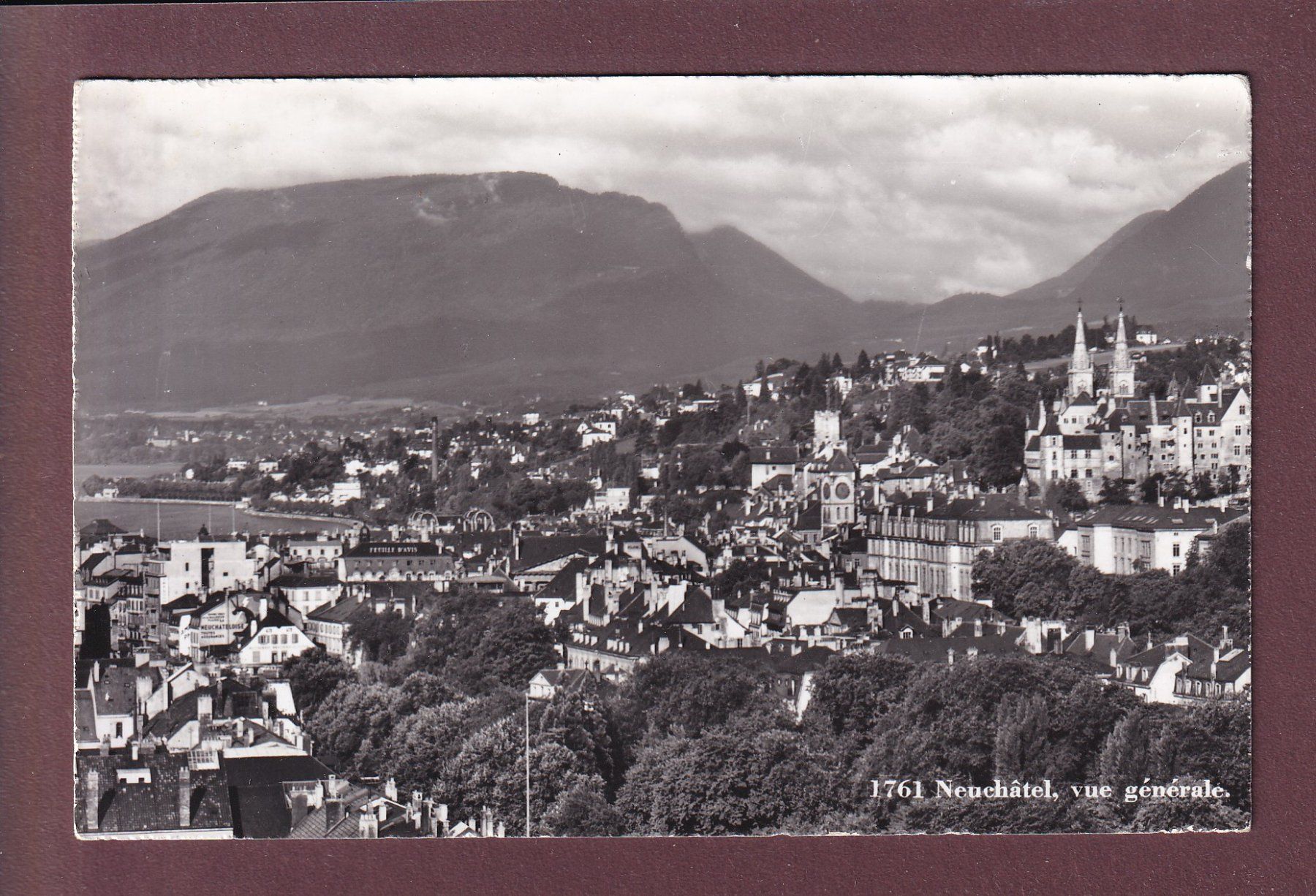 Cartoline postali: NEUCHÂTEL - Vue générale – Usato da Pully venduto da nicecards