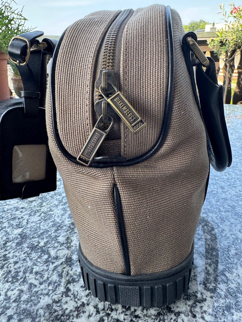 Bikkembergs Sacs femmes: Damenhandtasche BIKK BIKKEMBERGS – Neuf avec emballage d'origine à Mellingen par zeb_ty5h 7