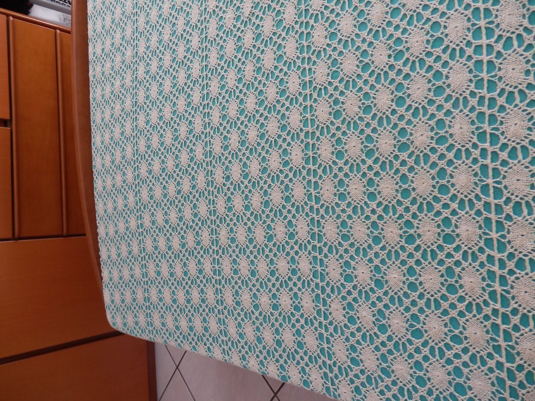 Bettwäsche: wundersachöne neue gehäckelte Tagesdecke, Handarbeit – Neu und originalverpackt aus Zufikon von lea050 1